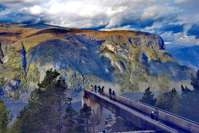 1Day Tour from Bergen to Flåm, Nærøyfjord Cruise & Stegastein - Stalheimskleiva and the Old Path Down: Steep Views Without the Whole-Day Hiking