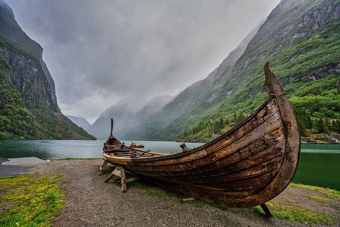 2-Day Round Trip from Bergen: THE GRAND SOGNEFJORD – fjords, waterfalls, glacier - Flåm and Stegastein: the views you remember later