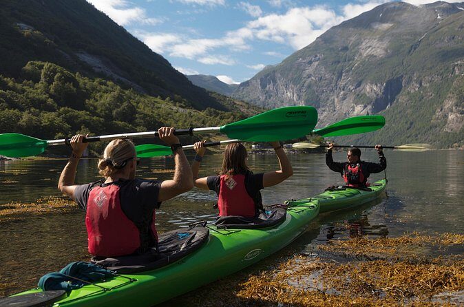 2-Hour Guided Kayak Experience in Geiranger - Stop 2: Skagevika and the Gjaerdefossen viewpoint