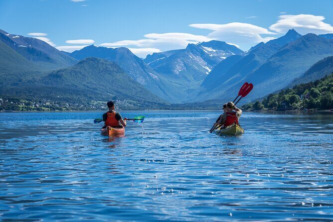 3-Hour Kayak Tour in Åndalsnes - Åndalsnes Center: Local Context and a Quick Kayak Test