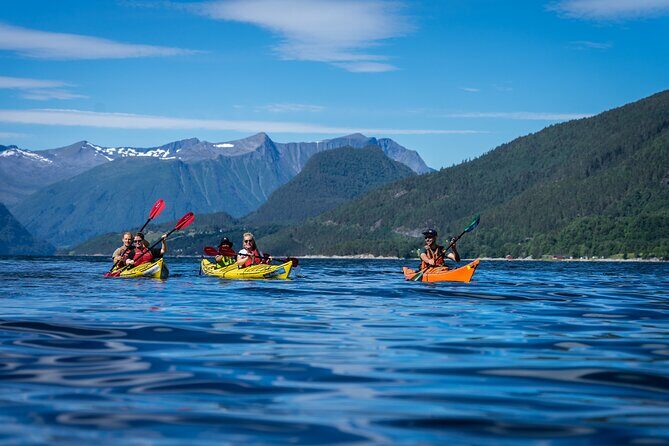 3-Hour Kayak Tour in Åndalsnes - Isfjorden to Romsdalsalpene: Where the Fjord Turns Scenic