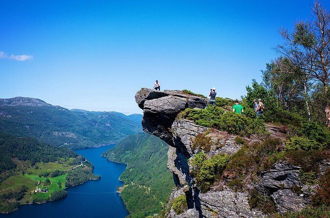 5-Hour Guided Hike Tour to Himakånå The Mini Trolltunga - Guides that actually manage the hike: Knut, Howard, Elisabeth, Ines, and Elizabeth