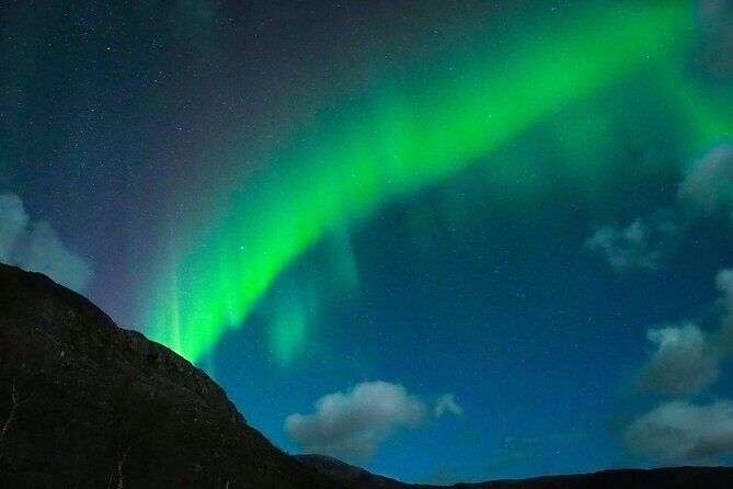 7 hours Tromsø Aurora Tour: Photos, snacks & warm drinks included - Price and Value: What $102.26 Buys You in Tromsø