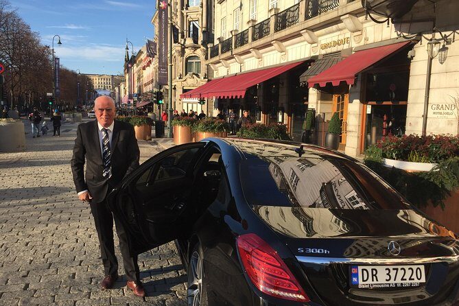 8 hours Full-Day Exclusive Oslo Tailormade Guided Limo Tour - Oslo Opera House roof, royal guards, and quick marble photo moments