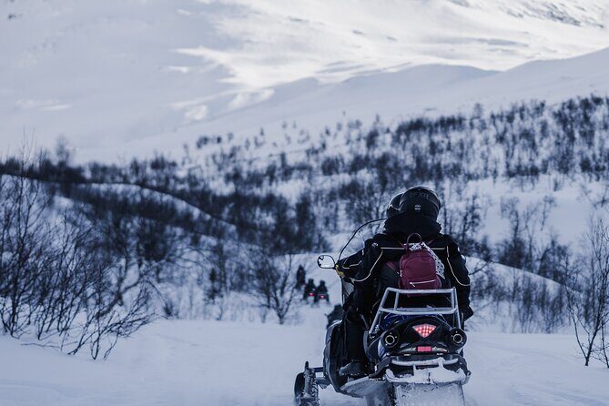Adventure Snowmobile Safari - Who should book this snowmobile safari (and who might skip it)