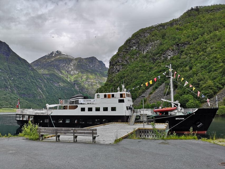 Ålesund Sightseeing Cruise - The first stretch: Ålesund views that make the city click
