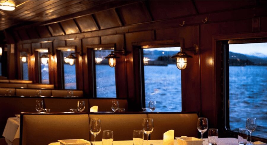 Ålesund Sightseeing Cruise - Cruising the Ålesund archipelago: cliffs, islands, and the sea stories