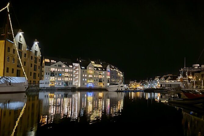Ålesund Two Hour Walking City Tour - The Pace Plan: Two hours, built for short attention spans and real legs