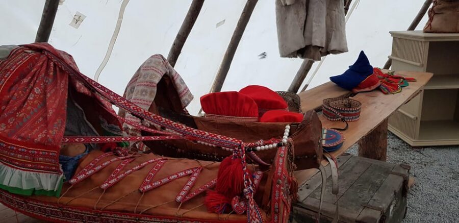 Alta: Sami Cultural Experience with Lavvu and Reindeers - The cozy break: bonfire coffee/tea and Masi cake