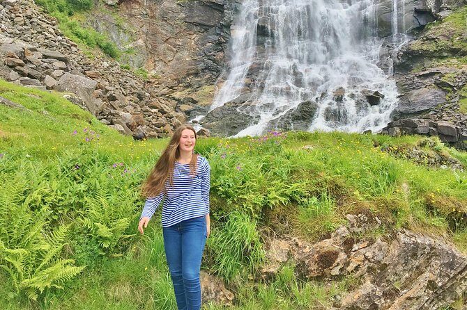 AMAZING HARDANGER FJORD: Private guided round trip from Bergen, 10 hours - Steinsdalsfossen (50 m): The Walk-Behind Water View