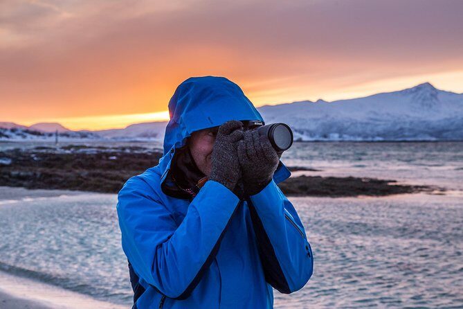 Arctic Nature Tour from Tromsø by minibus - What’s Included: Thermal Gear, Hot Drinks, Pastries, and Tripod Time