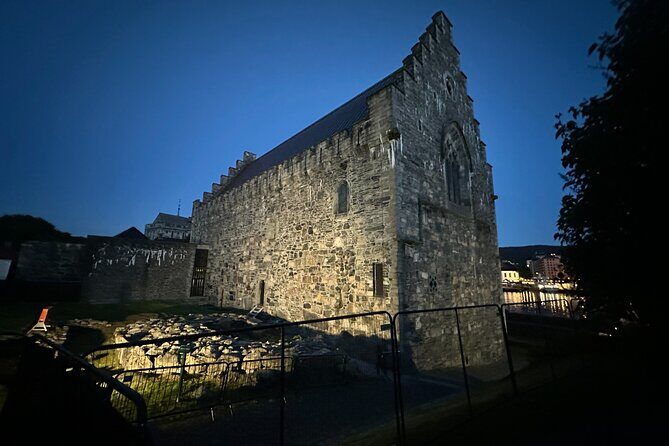 Audio Walking Tour in Bergen Famous Ghosts Location - Stop 1: Torgallmenningen and the Fire-Break Ghosts