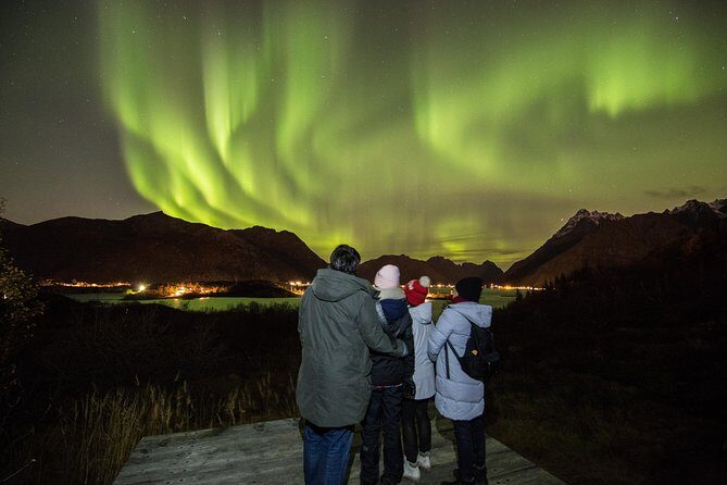 Aurora Capture with Photographer - What’s included: warm drinks, a photographer, and your after-tour photos