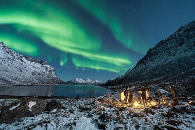 Aurora Hunt with the campfire and professional photographer - Key highlights worth planning for