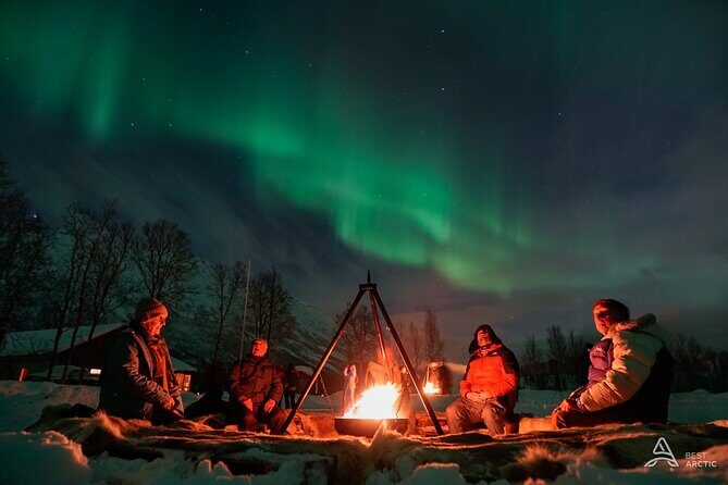 Aurora Safari Chase by big bus, free Photos, toilet onboard - Key Things That Make This Aurora Chase Worth Your Time