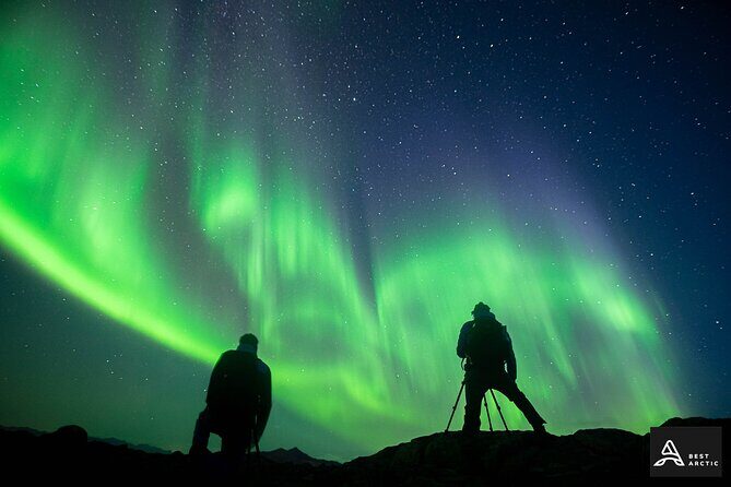 Aurora Safari Minibus, private locations all around the region - The Minibus Hunt: Why Private Camps and Dark Skies Improve Your Odds