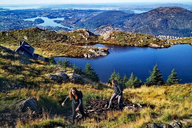 Bergen Classic Private hiking - Hard peaks, easy planning: how the Ulriken-to-Fløyen route works