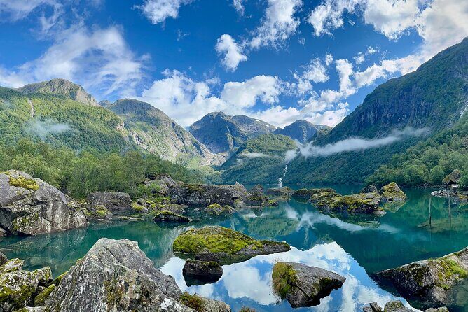 Bergen: Easy Hike to Bondhus Glacier Lake w/Lunch in Rosendal - Fusafjord break and the Hardangerfjord build-up: wide views without stress