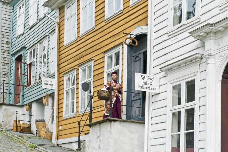 Bergen: Guided Car Tour with Old Bergen Museum & Fantoft … - Why a car-based Bergen tour makes sense