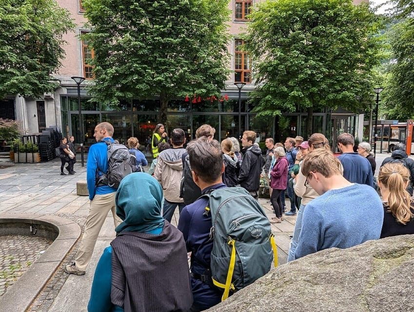 Bergen: Guided Walking Tour with Local Guide - Finishing at the Fish Market: Practical End Point for More Exploring