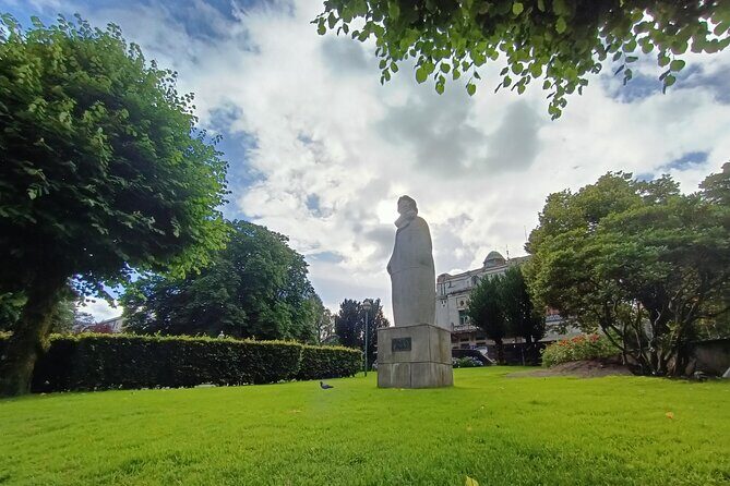 Bergen in Your Pocket: Landmarks and Lore Audio Tour - Starting at King Olav Kyrre: orient fast and learn how Bergen grew
