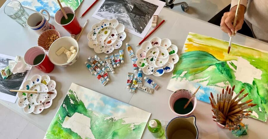 Bergen: paint Norwegian landscape with watercolor - What you paint in Bergen: fjords, sky, and trees on paper