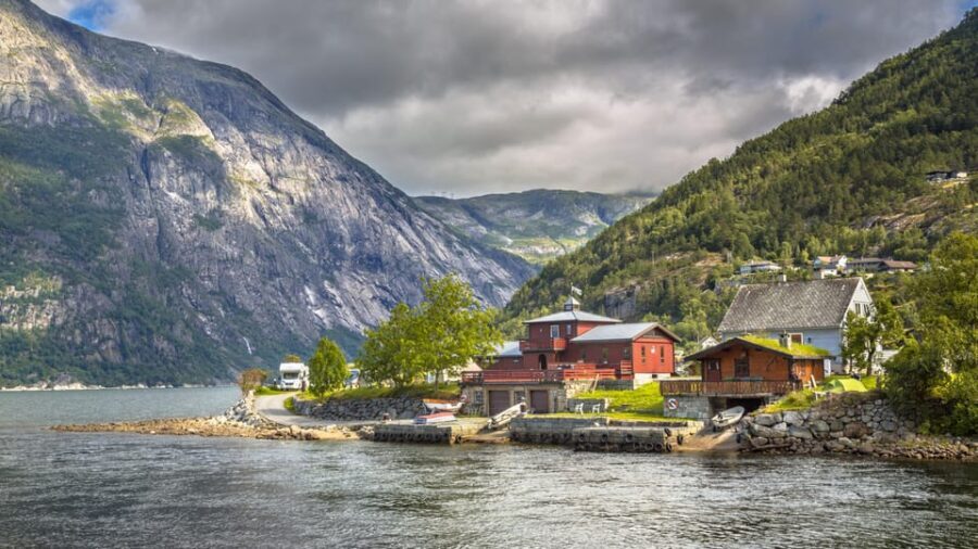 Bergen: Private Waterfalls and Wonders of Fjord Norway - Practical tips to make the day smooth (and avoid surprises)