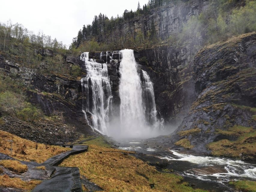 Bergen: Private Waterfalls and Wonders of Fjord Norway - A private Tesla day from Bergen that feels made for photos