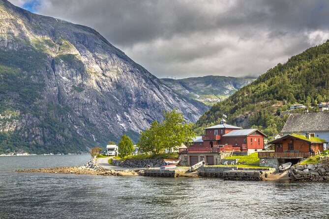 Bergen : Private Waterfalls and Wonders Tour in Norway - Steinsdalsfossen and Fossenbratte: Walk Behind Water, Then Go for the 80 m Drop