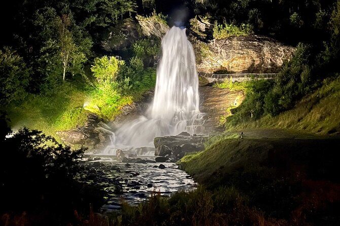 Bergen : Private Waterfalls and Wonders Tour in Norway - Skjervsfossen Waterfall: Twin Falls, Photo Time, and That Funny Toilet Detail