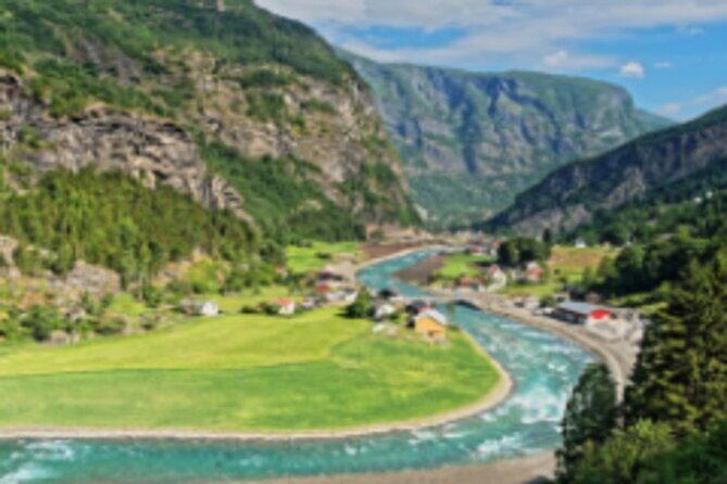 Bergen to Flam "The King of Fjords" One-Way or Round-Trip Cruise Ticket - Comfort, deck time, and what to pack for Bergen to Flåm
