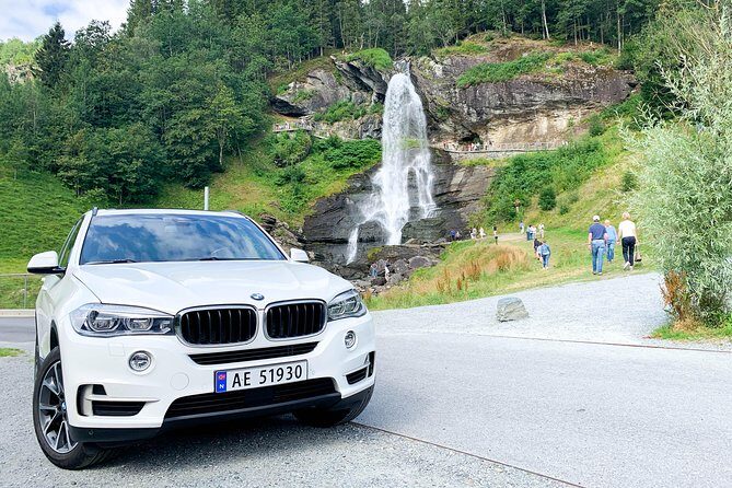 Bergen to Hardangerfjord VIP car + private yacht Fjord cruise - Øystese and the Spildegarden apple farm lunch you pay for locally