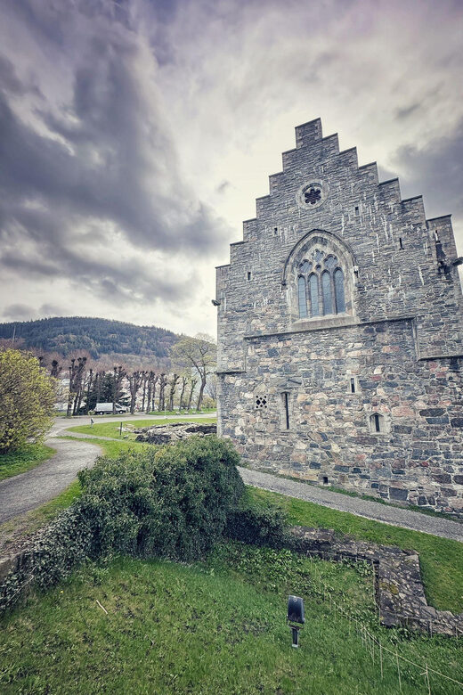 Bergen's Twilight Magic: An Evening Adventure - Key things to know before you go