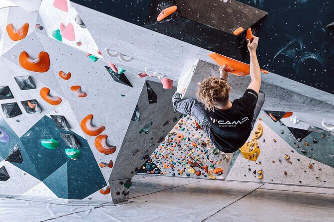 Climbing in Mørkvedhallen Klatresenter - Family-friendly details that make planning easier