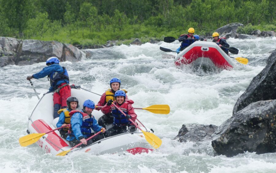 Dagali/Geilo: White Water Rafting Adventure - level 2 - Raftingsenter Serious Fun: gear up, then get moving