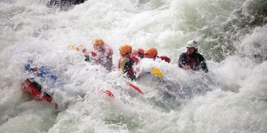 Dagali/Geilo: Wild Viking white water rafting - level 3 - Gear that actually fits the job: wetsuit, water shoes, helmet, life jacket