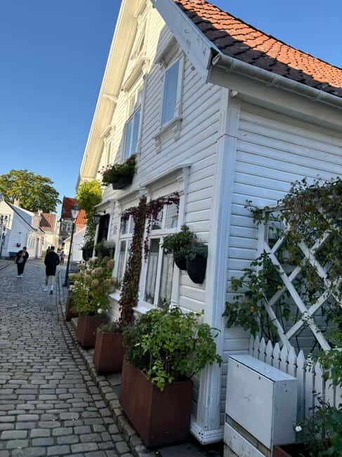 Discover Private+ Stavanger Guided City Tour - Customizing your stops and getting real holiday hints