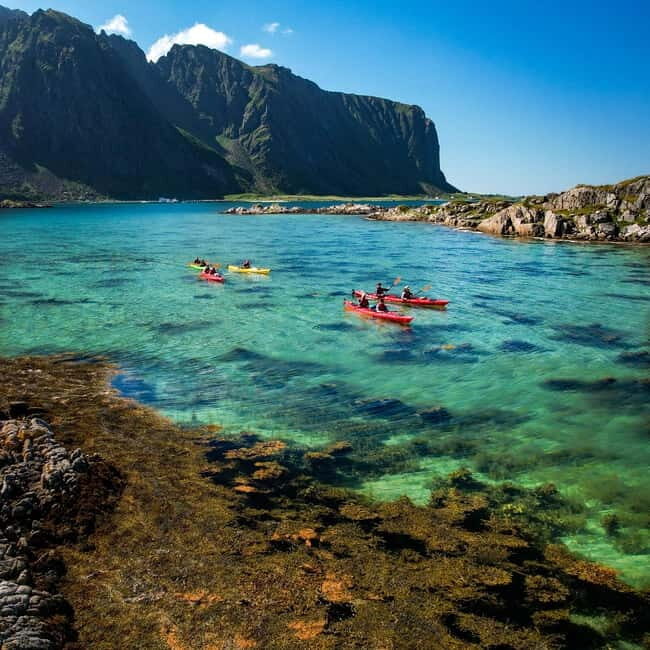 Eggum Lofoten: Kayaking Tour in Lofoten with Snacks - The snacks-and-hot-drinks stop: more than a break