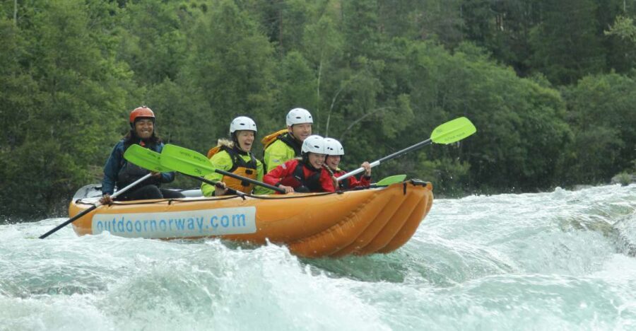 Family Rafting - Voss - Raundal River rafting: what 1.5 hours on the water feels like