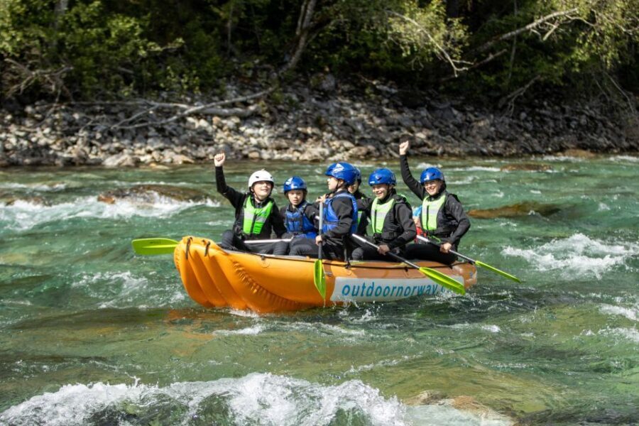 Family Rafting - Voss - Practical tips: what to bring and how to dress for a wet day