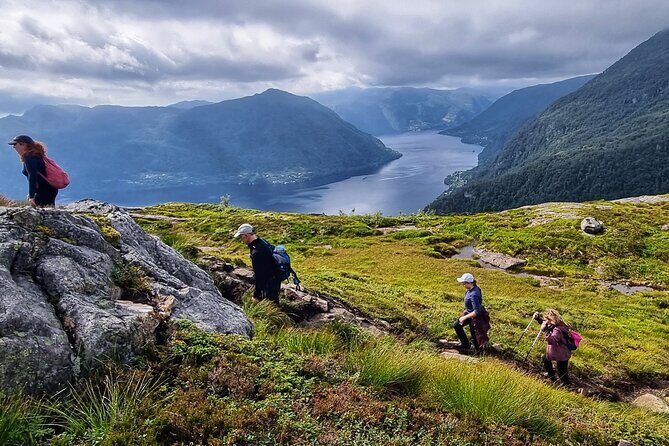 Fjord Hiking - Public tour - Where the Day Starts: Bergen, a Short Meet-Up, and Then Real Outdoors