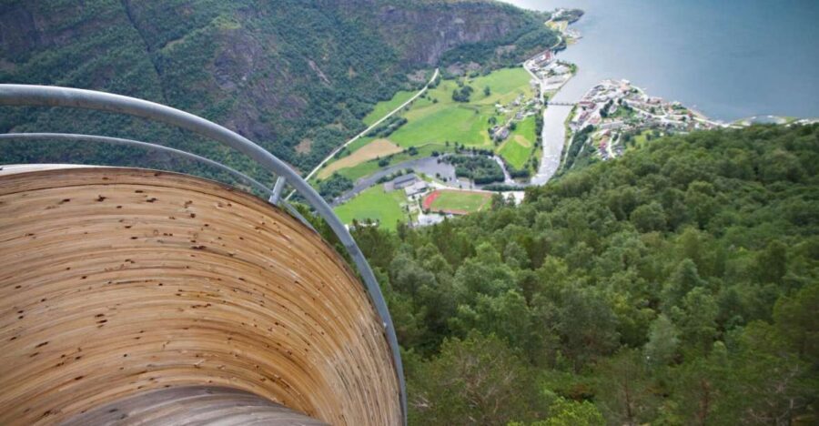 Flåm: Borgund Stave Church, Lærdal, and Stegastein Tour - Where the tour starts in Flåm: meet across the river, not at your hotel