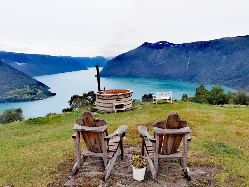Flåm Flexible Tour with Stegastein, cruise and train include - Stalheim Panoramic Terrace and the Two-Waterfall Descent