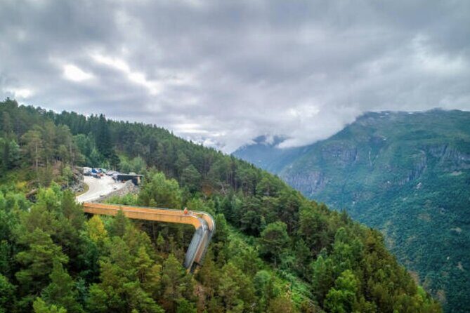 Flam: The Spectacular Stegastein Viewpoint Tour (Small Group) - Should You Book This Stegastein Viewpoint Tour?