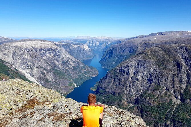 Flåm Tour: Borgund Stave Church, Lærdal & Stegastein - A fjord-hopping bus day that moves fast