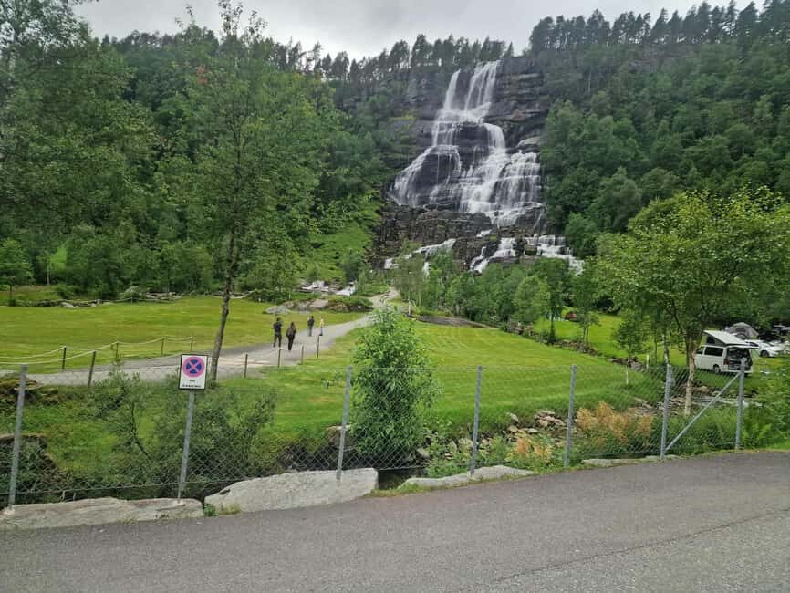 Flåm: Tvinde Waterfalls, Stalheimskleiva Hike & Gudvangen - Optional Stegastein viewpoint: a worthwhile add-on if time allows