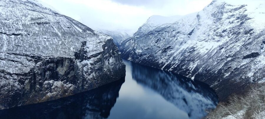 From Ålesund: Winter Fjord Cruise to Geirangerfjord - Price and value: what $346 buys you for a full day