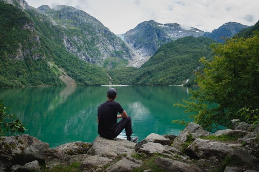 From Bergen: Folgefonna National Park & Glacier Lake Tour - Steindalsfossen waterfall: walking behind the falls