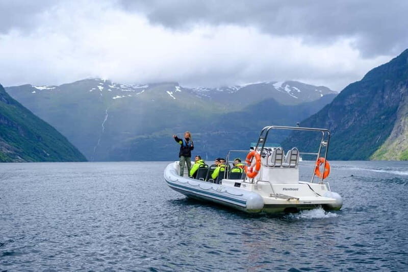 From Hellesylt: Experience Fjordsafari Geirangerfjord on RIB - UNESCO Geirangerfjord views: the photo stop that ties it all together