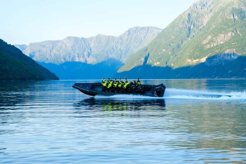 From Hellesylt: Experience Fjordsafari Geirangerfjord on RIB - Getting kitted up fast: what you’ll use on the boat